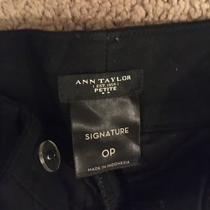 Ann Taylor Black Ankle Slack Pant